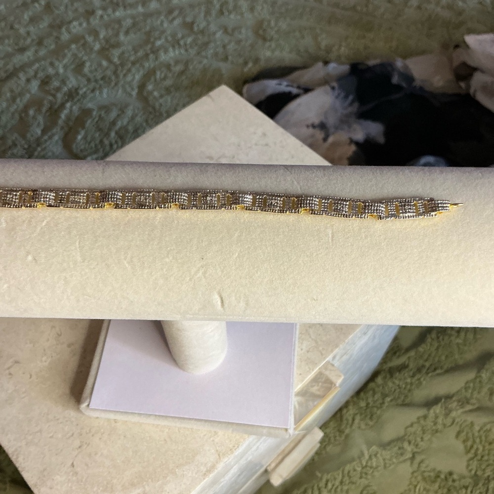 Geometric Two Toned Bracelet - Picture 3 of 5
